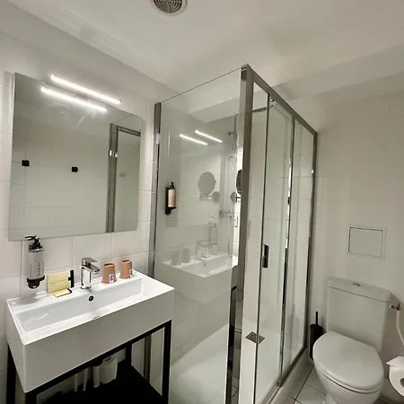 Ξενοδοχείο Logis & Restaurant Le Bocage 3*