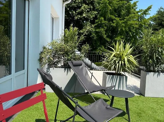 Logis & Restaurant Le Bocage 3* Franqueville-Saint-Pierre