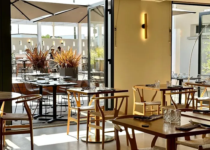 Hotel Logis & Restaurant Le Bocage Franqueville-Saint-Pierre